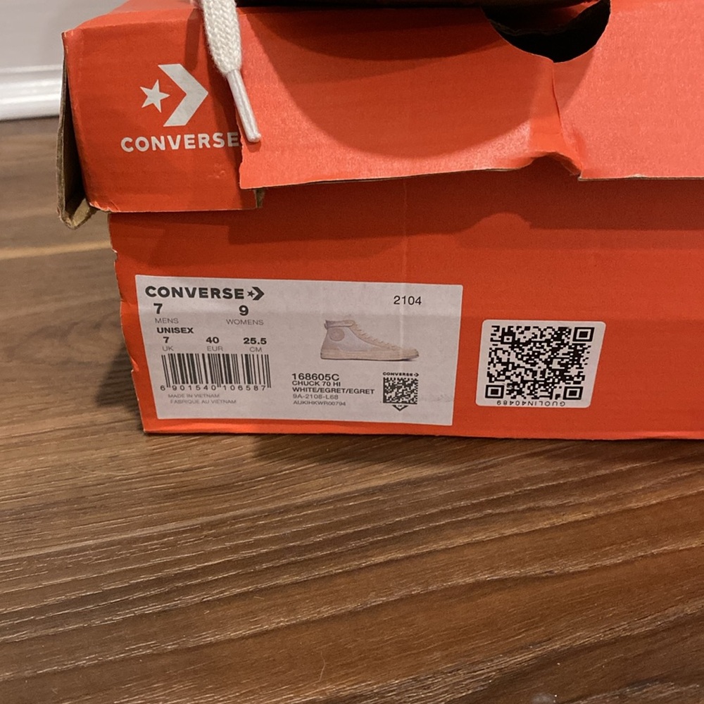 Converse - Picture 6 of 7